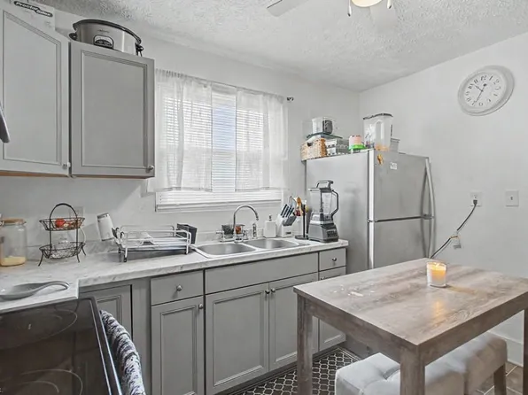 822 31st St, Newport News, VA 23607