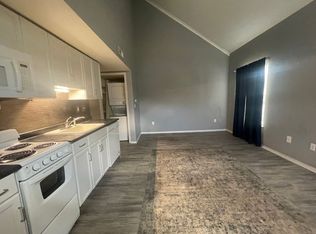 560 Abby Ln APT 8, Branson, MO 65616