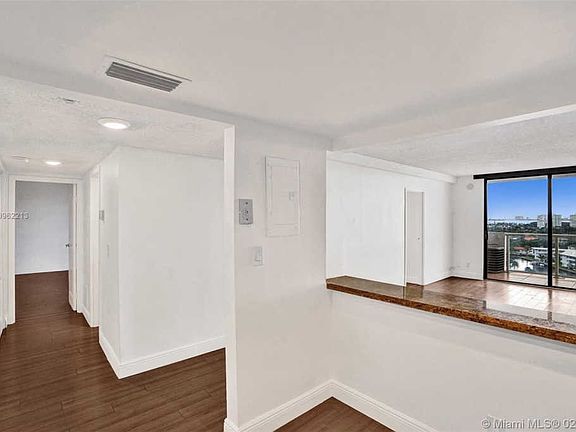 4th image of 13499 Biscayne Blvd APT 1214