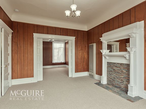 3rd image of 1081 Shotwell St