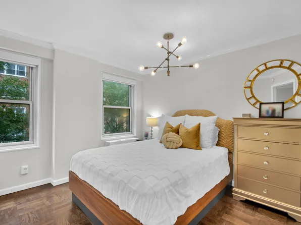 205 3rd Avenue image 4 of 10