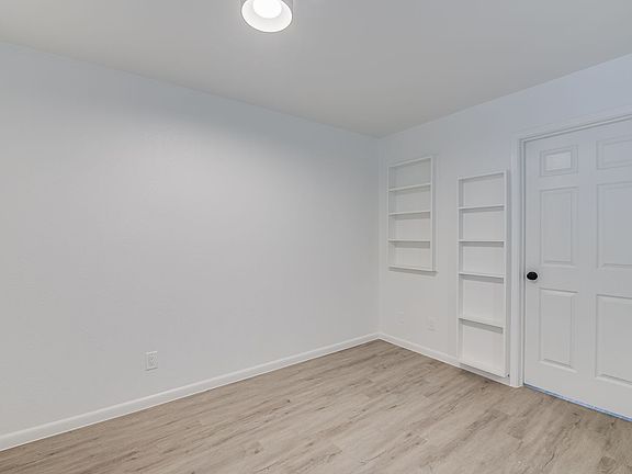 4th image of 3707 Cedar St APT 205