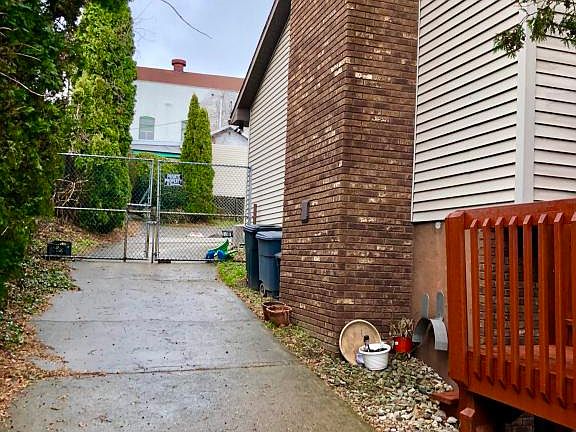4th image of 309-311 Saint Francis Cabrini Ave
