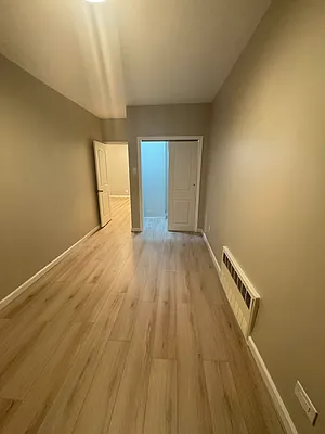 Rented by Exclusive Properties Realty Inc | media 11