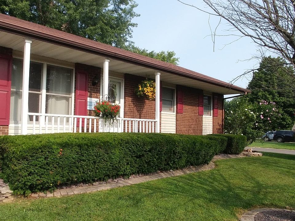 1st image of 2800 Orchid Ct
