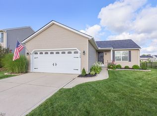6108 Greenview Trl, North Ridgeville, OH 44039