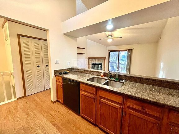 5th image of 6435 Jonathan Ct