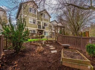 3623 Gilman Ave W, Seattle, WA 98199