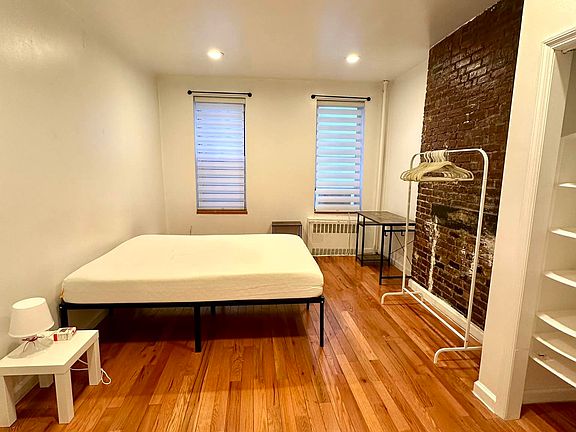 2nd image of 150 E Broadway #2G