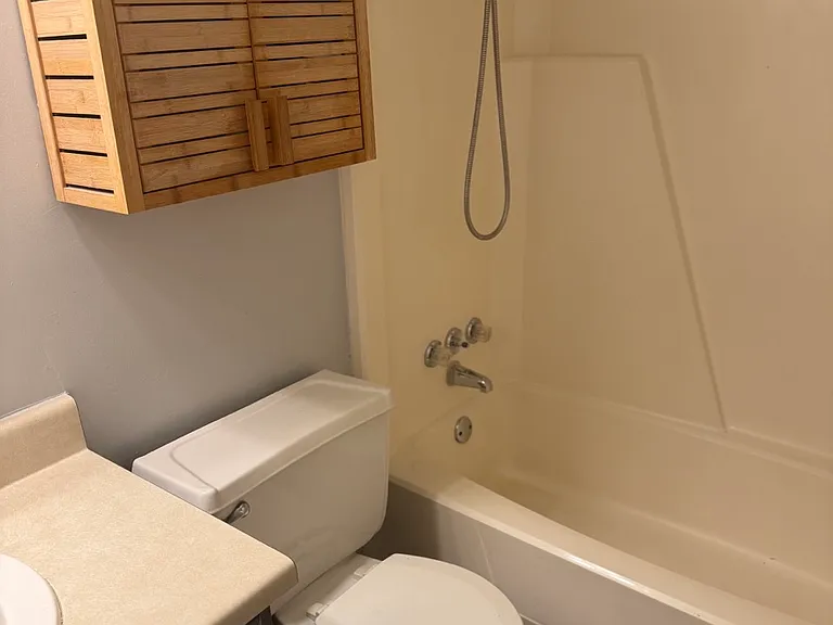 upstairs full bath