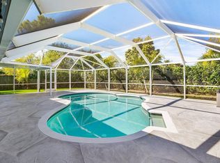 126 La Mancha Ave, Royal Palm Beach, FL 33411