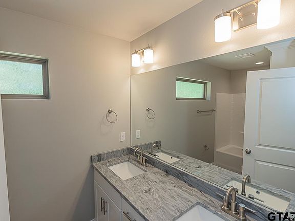 3rd image of 19168 Ambrosia Dr