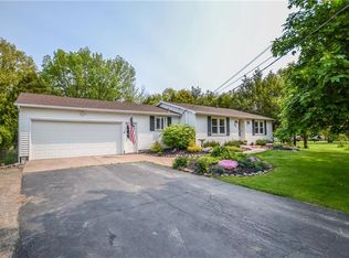 300 Frisbee Hill Rd, Hilton, NY 14468