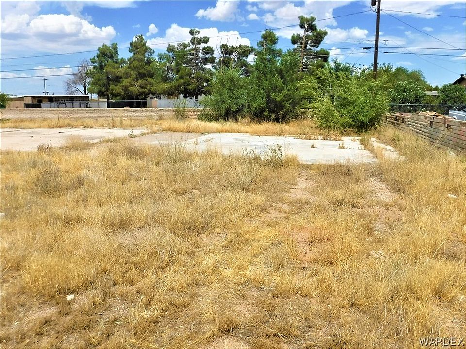 2nd image of 3581 E Oriole Lane