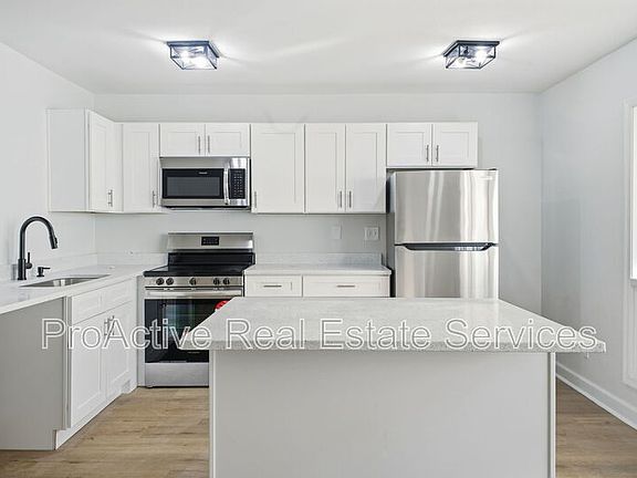 5th image of 2065 Ocean View Ave