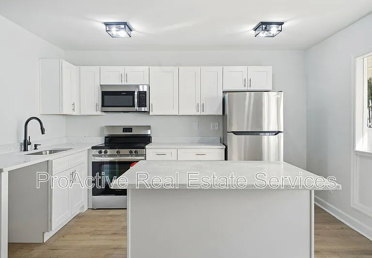 2065 E Ocean View Ave — Photo 5