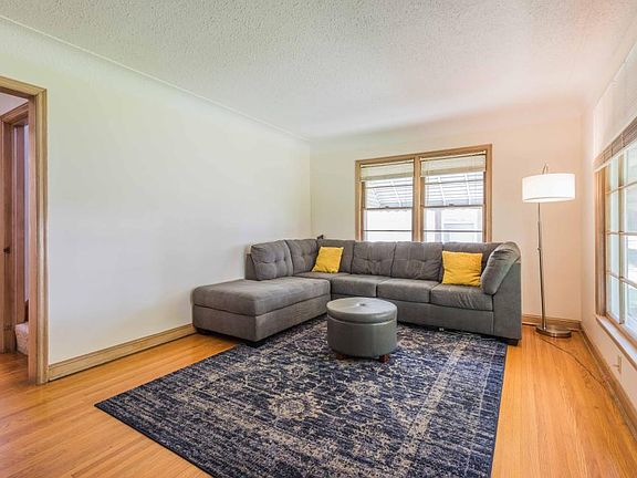 3rd image of 4106 Russell Ave N