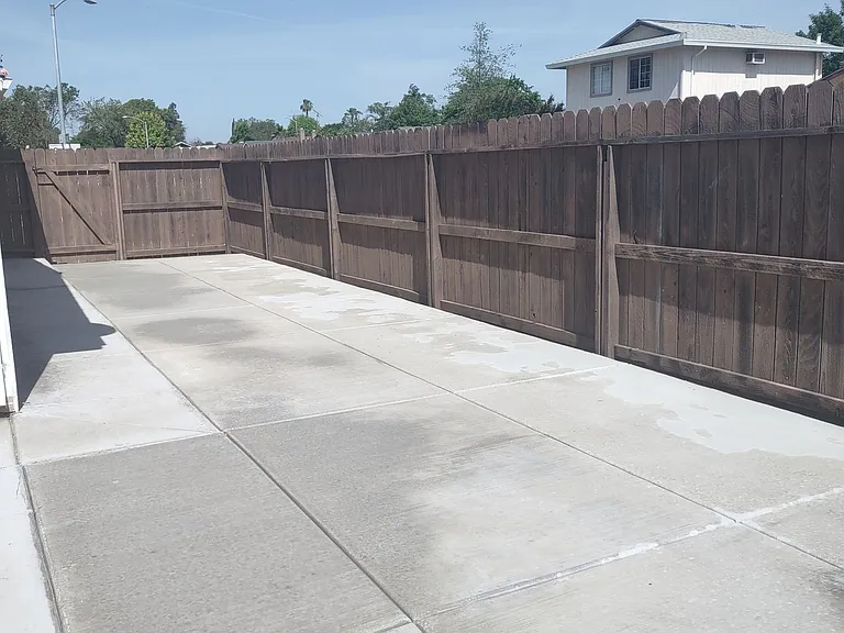 4111 Ozro Ct — Photo 28