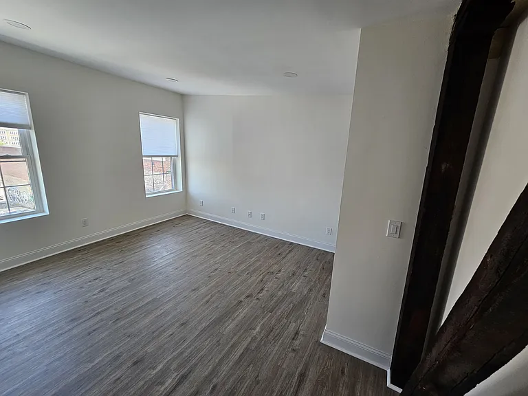 406 Main St #4 — Photo 27