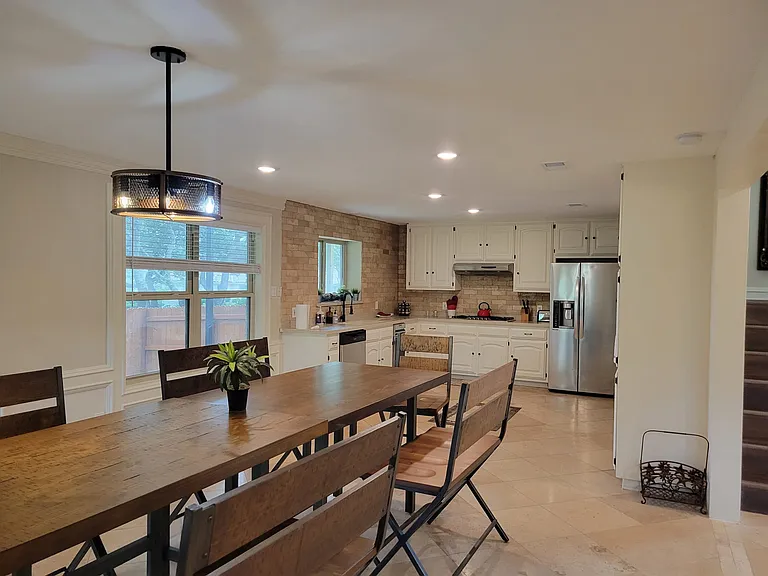 1407 Bay Hill Dr — Photo 9