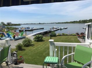 689H Succotash Rd, South Kingstown, RI 02879