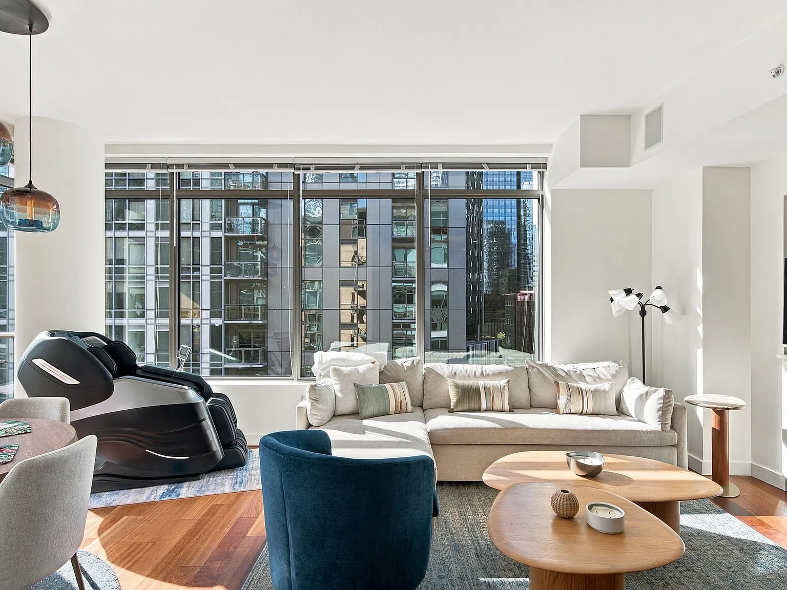 2 bed, 1238 sqft, $4,400 — Photo 4