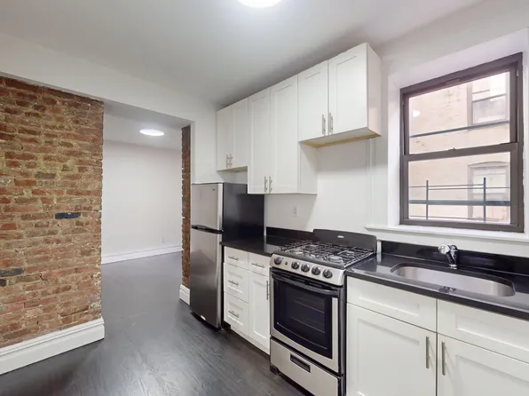 208 East 82nd Street image 1 of 21