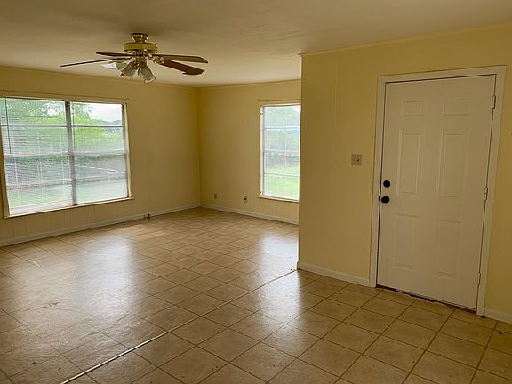Living area (full)