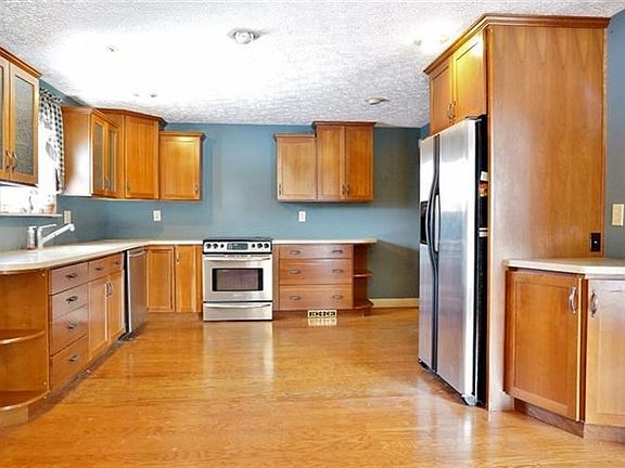 4th image of 5466 Johannsen Ave