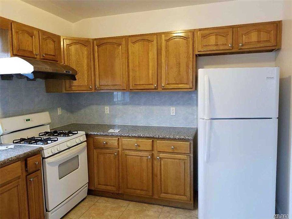 1st image of 141-11 58th Ave Floor 2