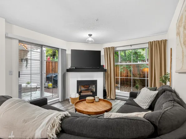 2678 Dixon St #121, Pt Coquitlam, BC V3C 6L7