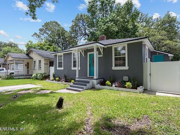 3rd image of 4532 POLARIS Street