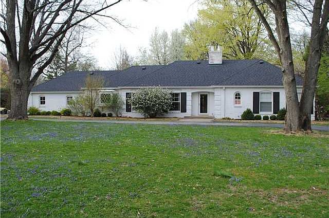 1st image of 480 Kessler Blvd W Dr
