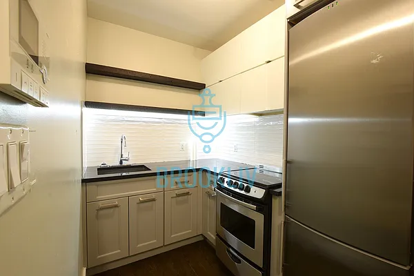 Rented by null | media 16