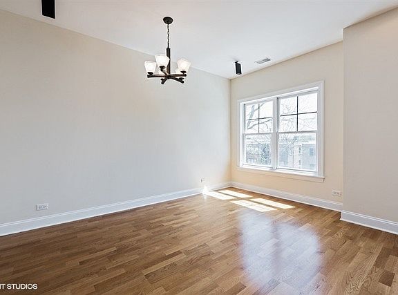 5th image of 4953 Oakton St Unit 210
