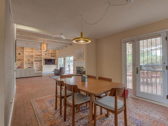 3rd image of 1300 Camino Amparo NW