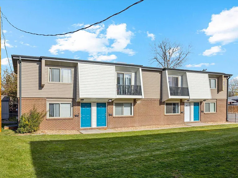 Overlook Townhomes — Photo 11
