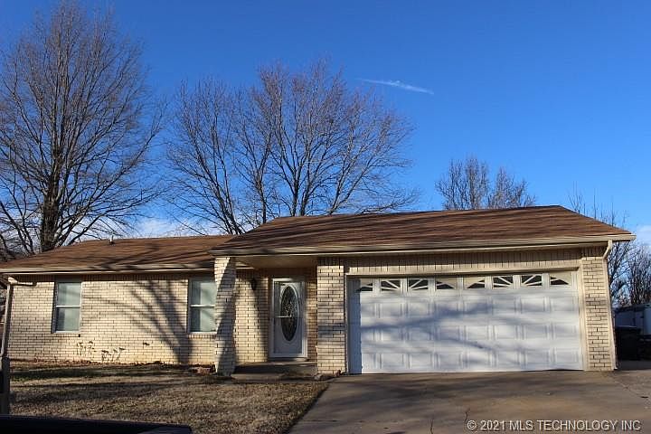 1st image of 675 W 148th Pl S