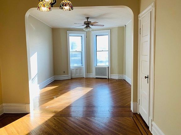 4th image of 1636 10th Ave Floor 1