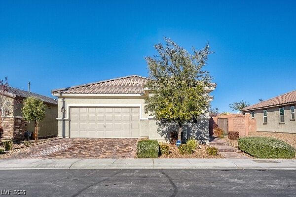1st image of 2906 Tranquil Brook Ave