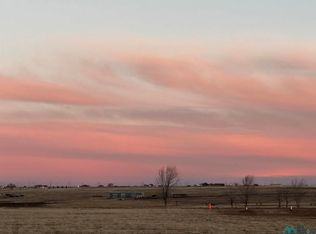 866 N Lakes Dr, Clovis, NM 88101