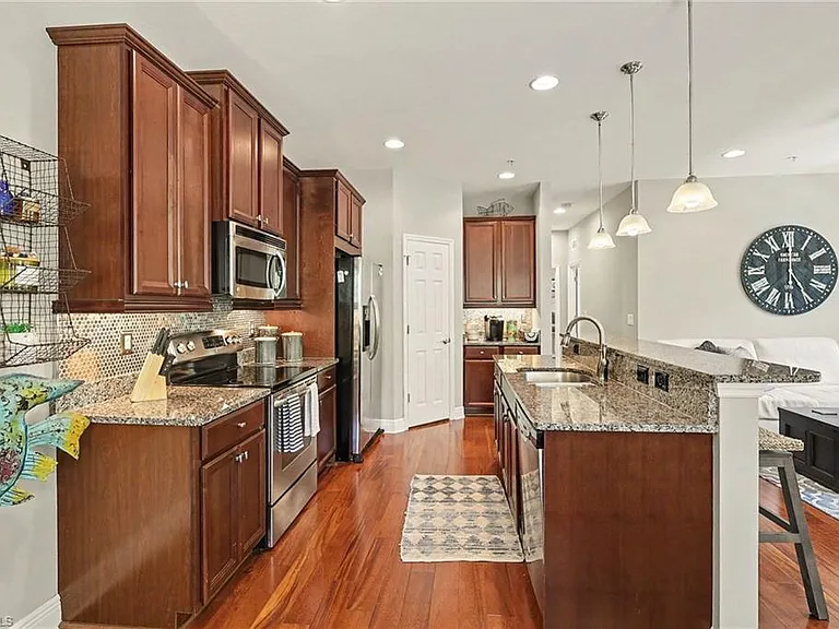23440 Alamanda Dr #201 — Photo 8