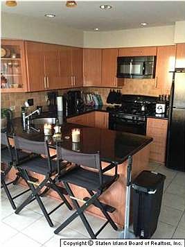 2nd image of 51 Stonegate Dr