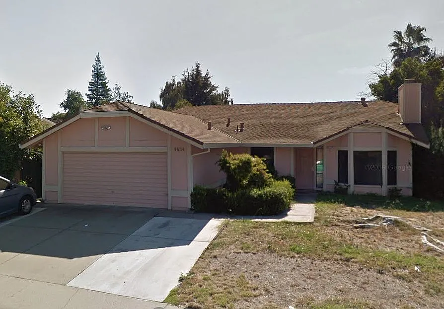 4624 Galbrath Dr photo 1