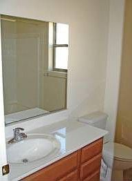 3rd image of 870 America St