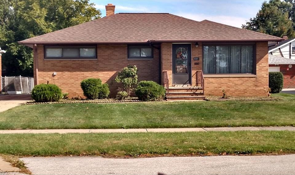 1st image of 5611 Briarcliff Dr
