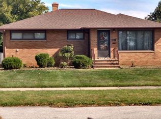 5611 Briarcliff Dr, Garfield Heights, OH
