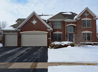 3405 Wild Prairie Ln, Geneva, IL 60134