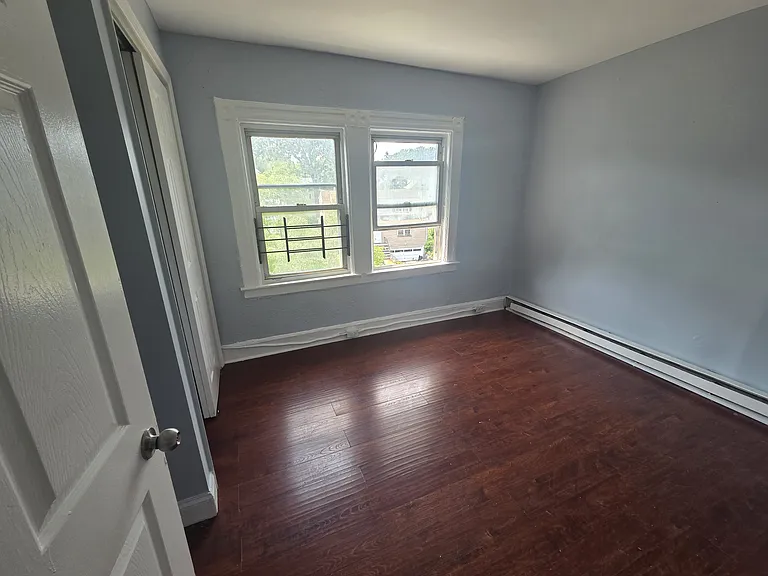 550 N Grove St #3 — Photo 9