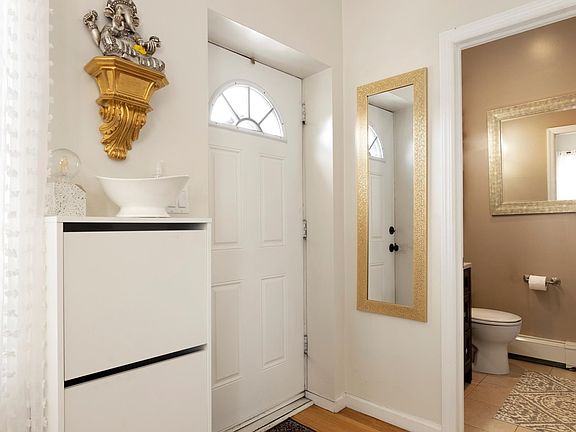 2nd image of 1332 Standard Ave